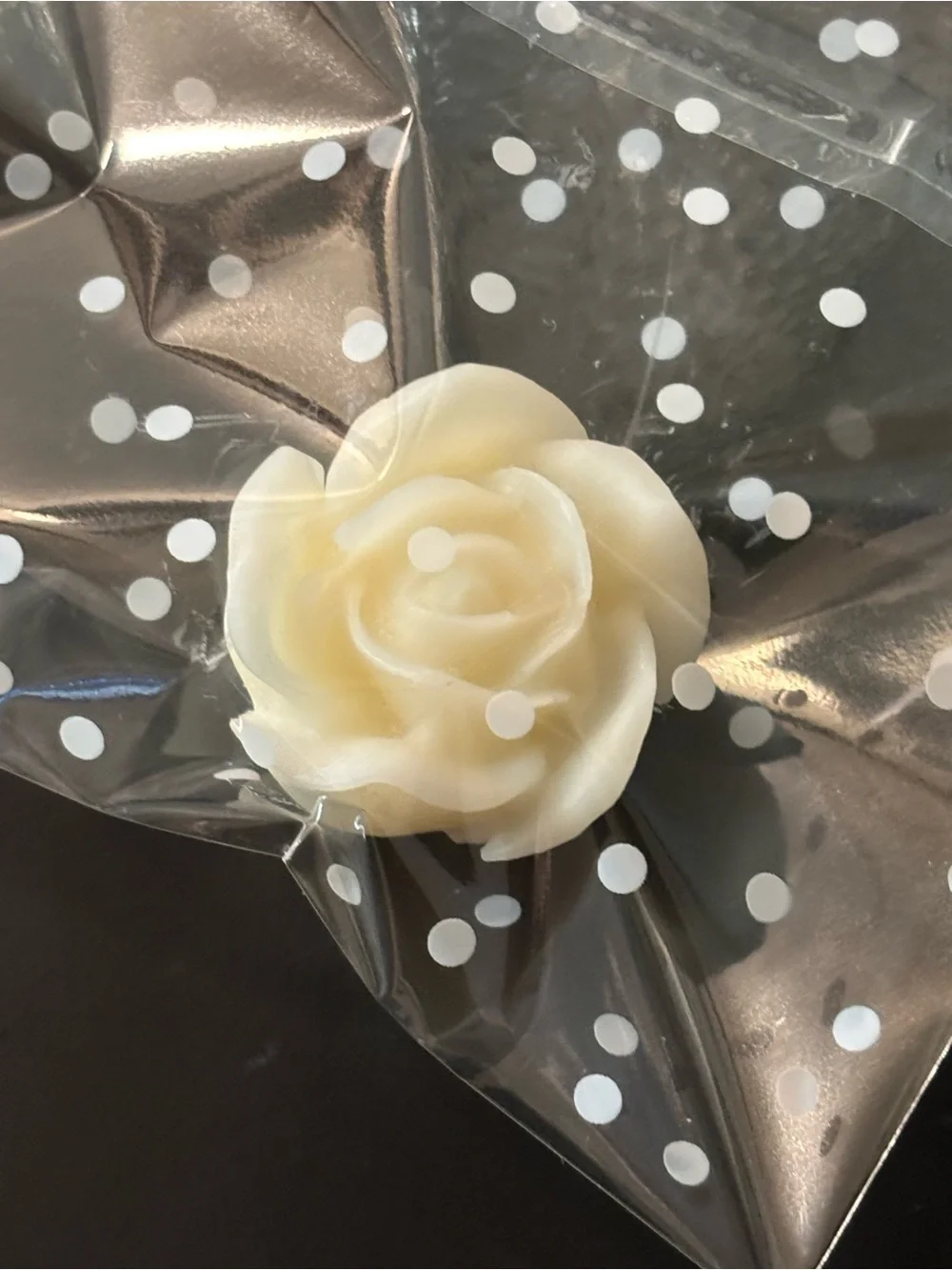 7 Handmade White Flower Waxmelts in Pina Colada Scent